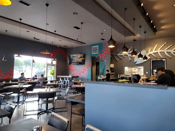 URBN Sushi - La Jolla Picture 7