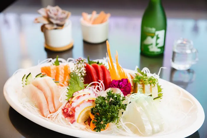 URBN Sushi - La Jolla Picture 4