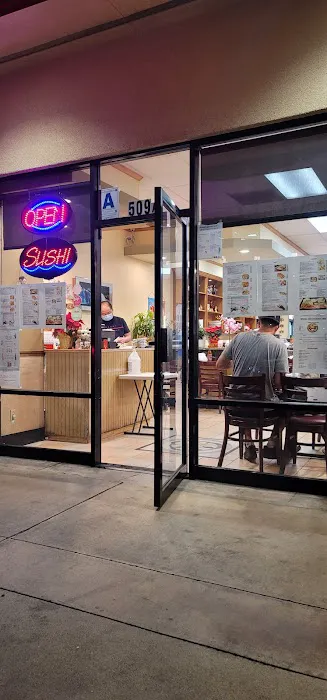 Sushi House Picture 7