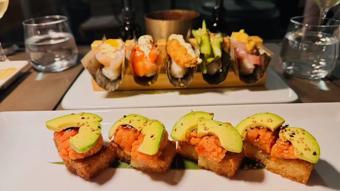 moment sushi Picture 3