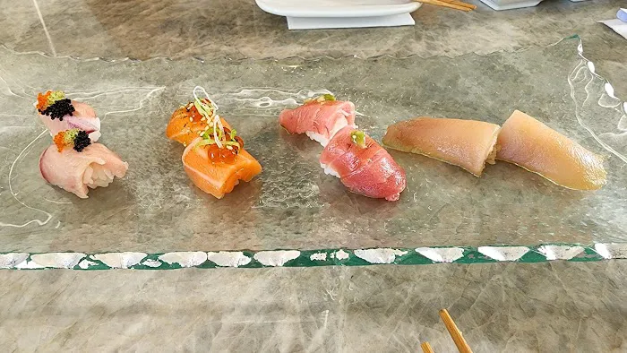 moment sushi Picture 9