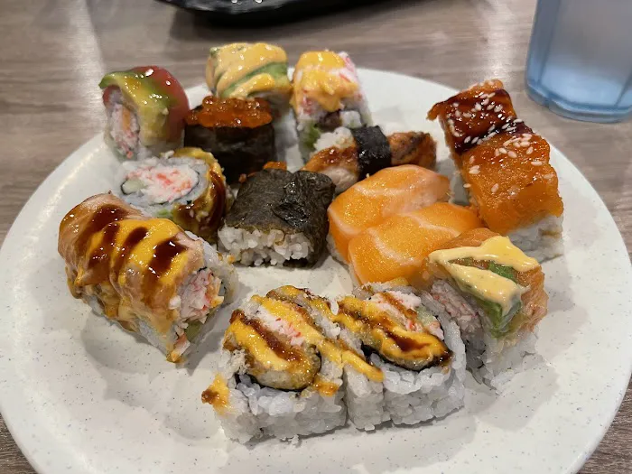 Natsumi Sushi & Seafood Buffet Picture 4