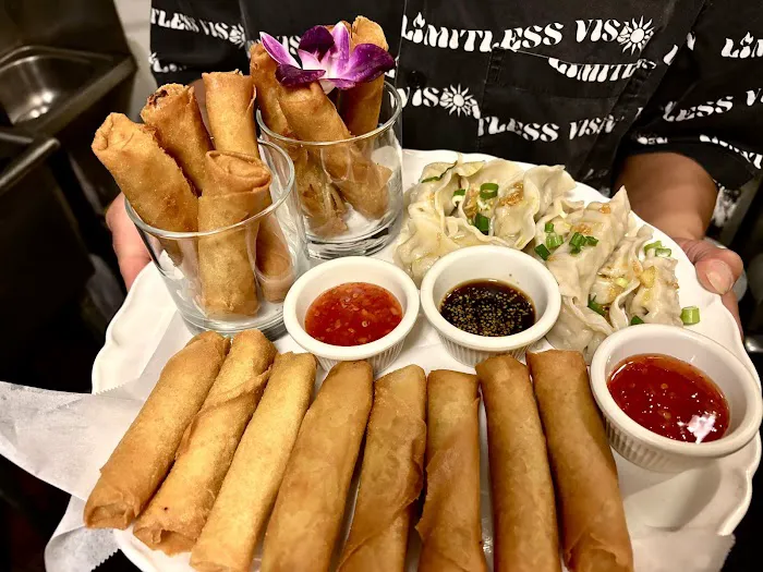 Cherrywine Sushi & Burmese Cuisine Picture 3