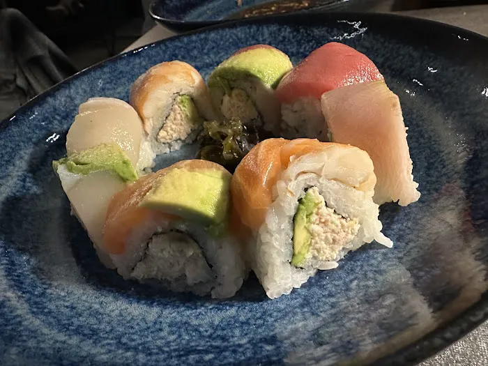 TAKARAMONO SUSHI Picture 3