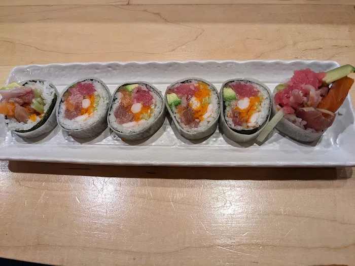 Boto Sushi Del Mar Picture 7