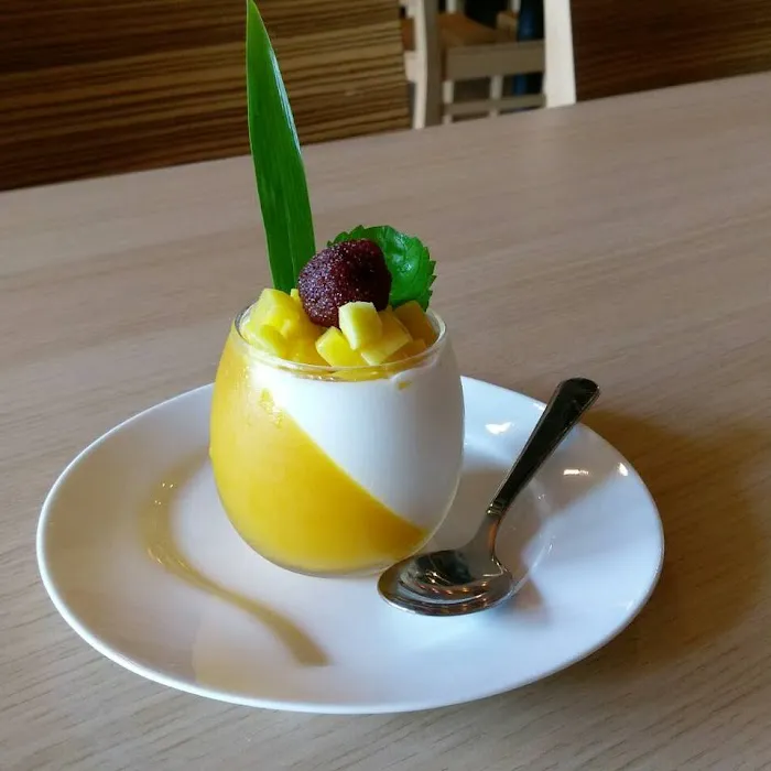 Boto Sushi Del Mar Picture 2