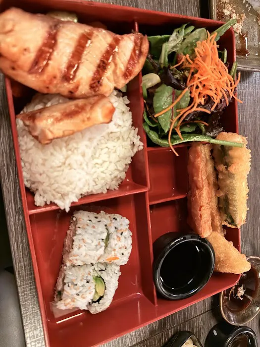 Sushi Lounge Encinitas Picture 3
