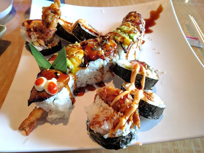 Ikura Sushi & Ramen Picture 2