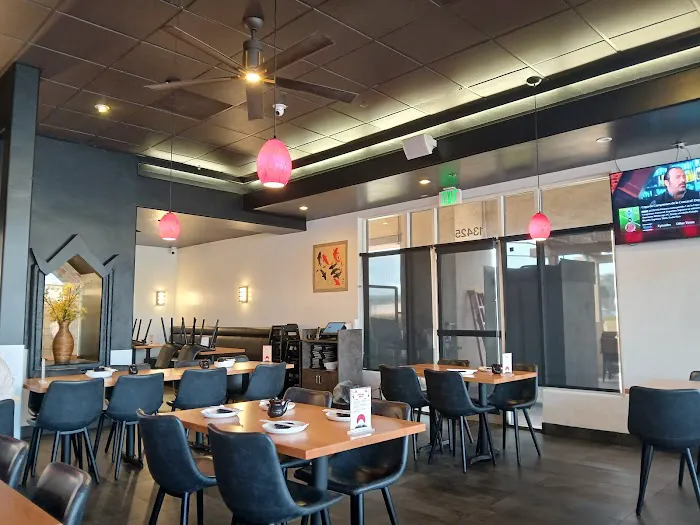 Sushi Roka Bar & Grill Picture 7