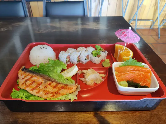 Hyuga Sushi Picture 1