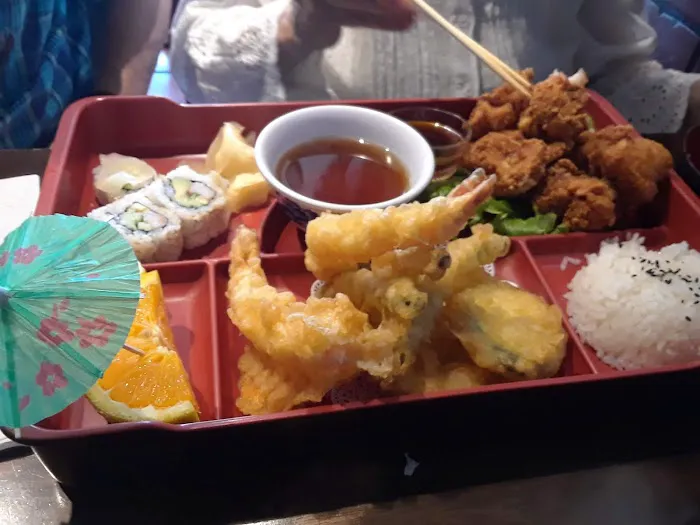 Hyuga Sushi Picture 9