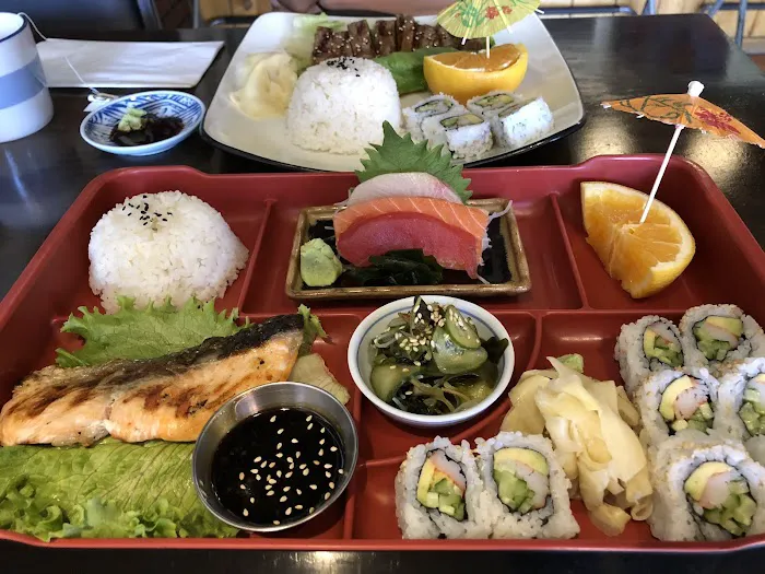 Hyuga Sushi Picture 4