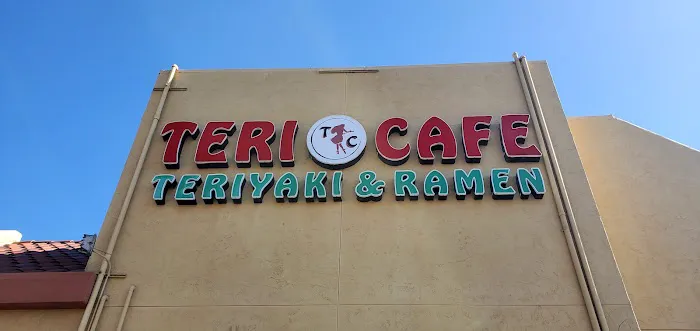 Teri Cafe Picture 4