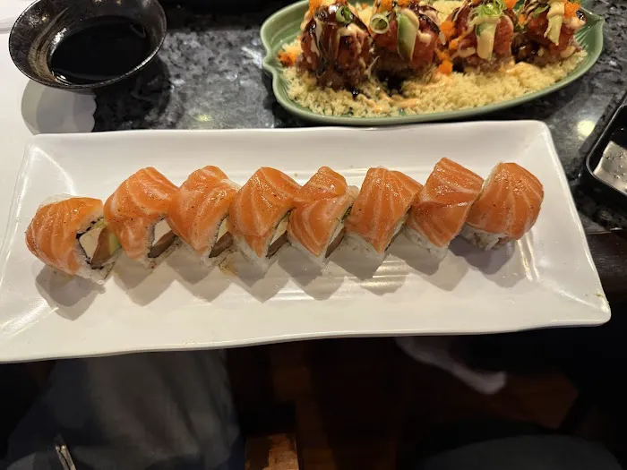 KAMPAI SUSHI Picture 5