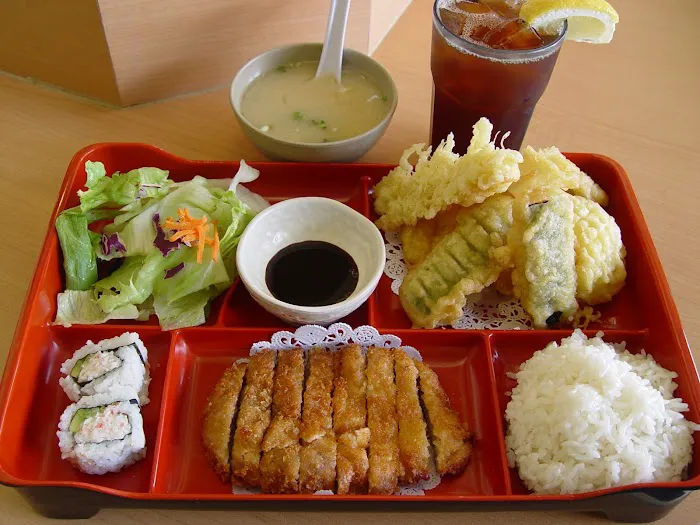 Go Go Japan Sushi & Bento Picture 10