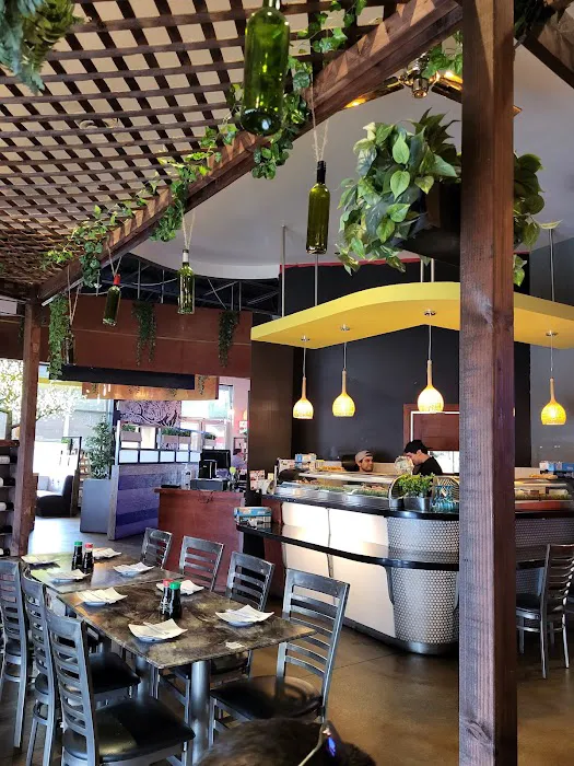 The Sushi Place & Lounge Picture 6