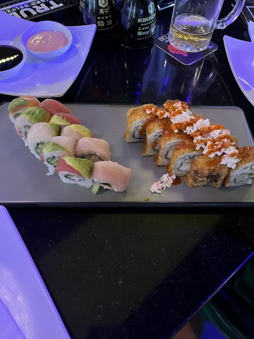 The Sushi Place & Lounge Picture 3