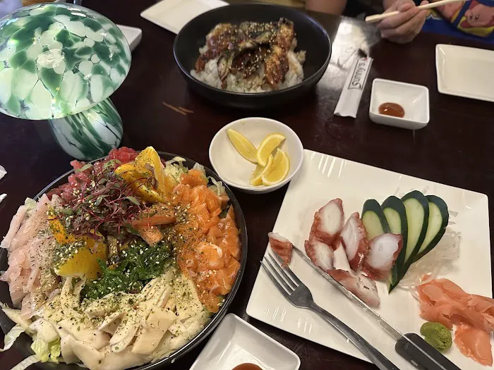 Sunny's Sushi Picture 10