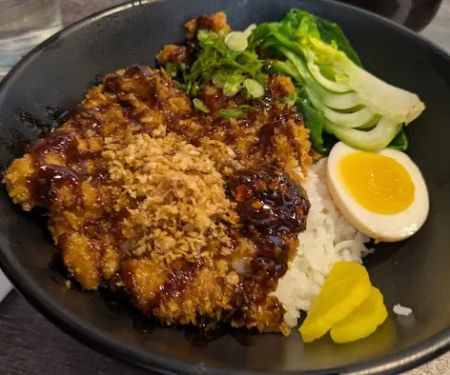 Junu2019s Ramen & Sushi