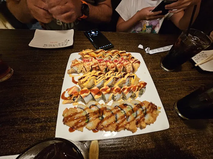 Sunny's Sushi, Steak, & Seafood House Picture 2