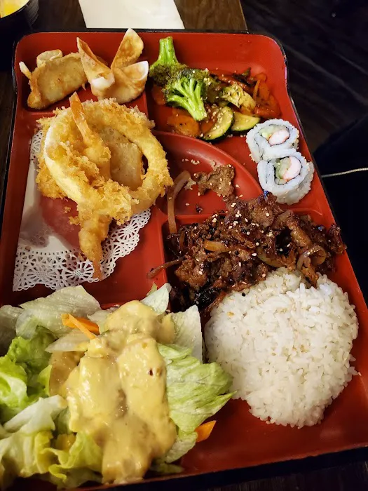 Sunny's Sushi, Steak, & Seafood House Picture 7