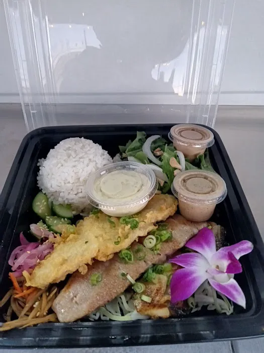 Fresh off the boat sushi Picture 4
