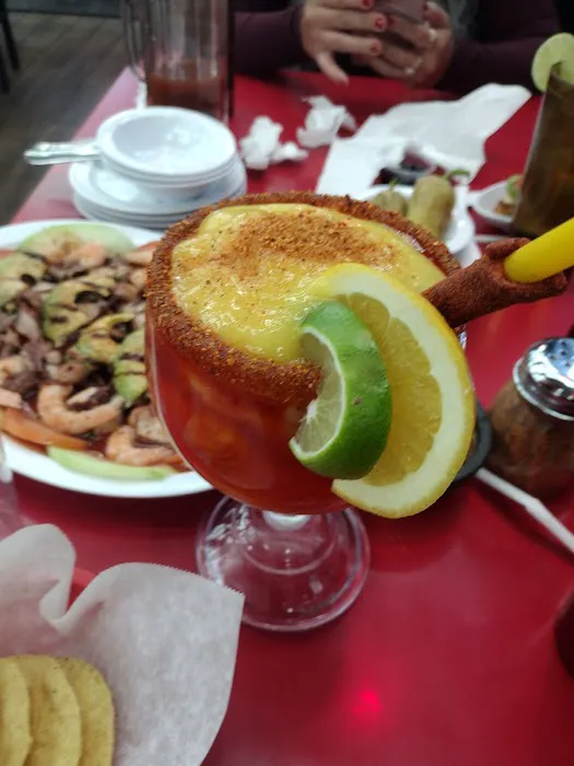 Sushi Culiacán & Mariscos Picture 4