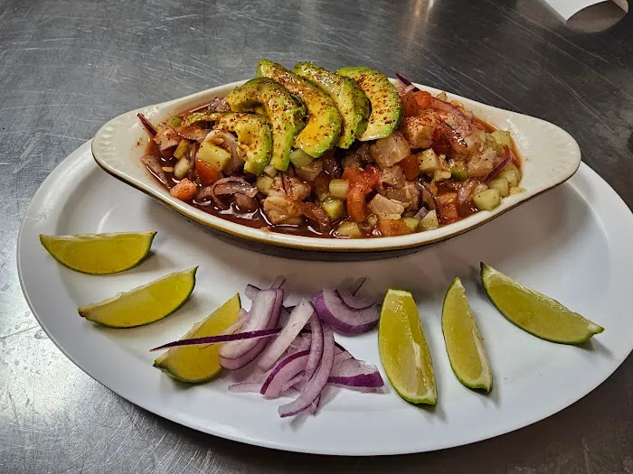 Sushi Culiacán & Mariscos Picture 7