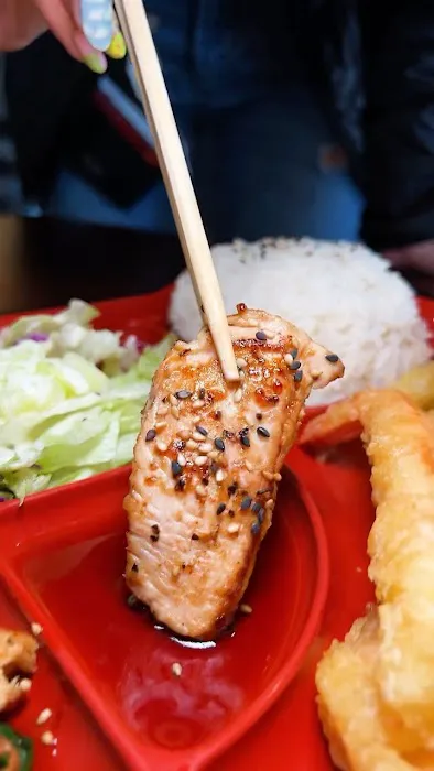AYCE sushi & asian fusion Picture 2