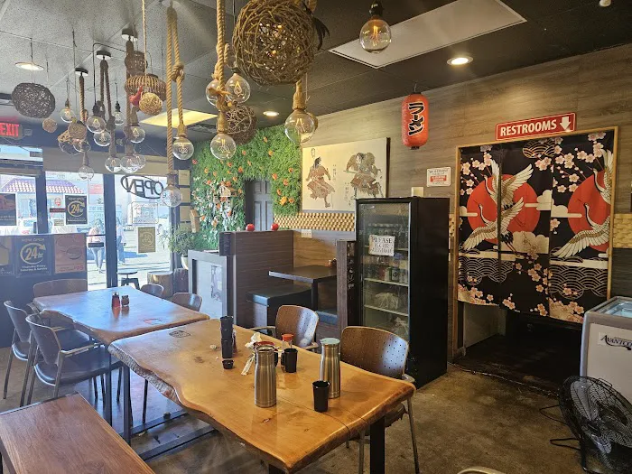 Shinjuku Ramen Picture 6