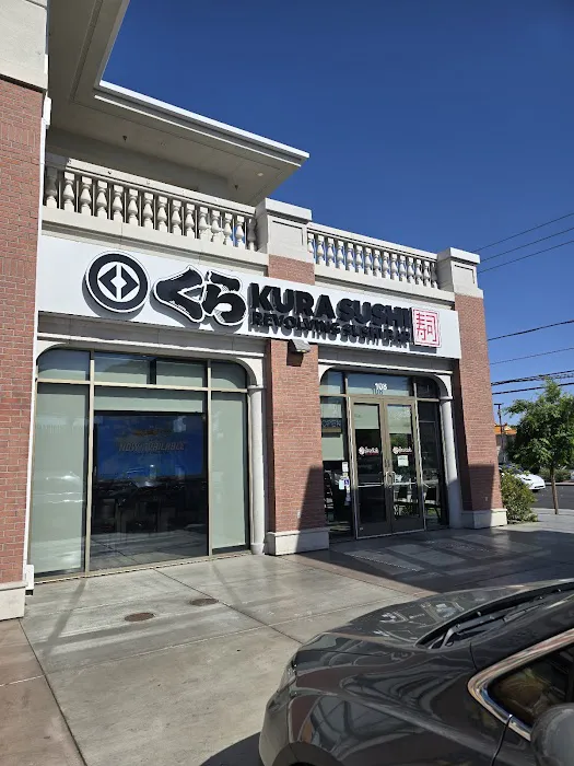 Kura Revolving Sushi Bar Picture 7