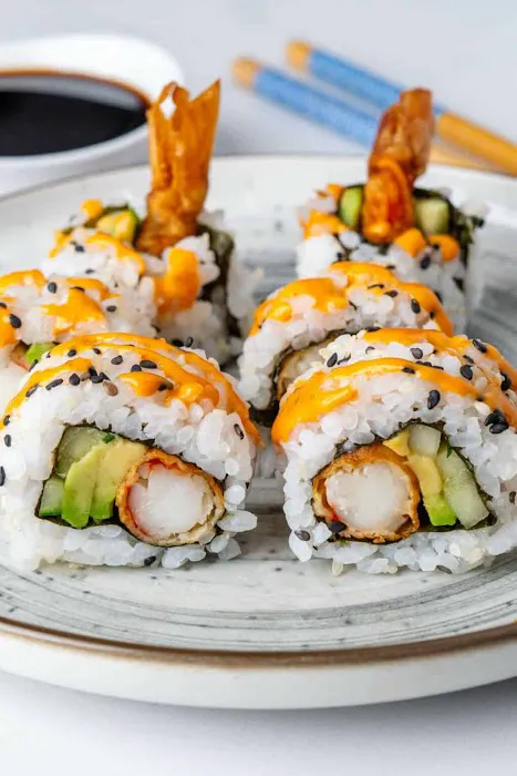 Louie Louie The Restaurant Sushi Bar y Mas Picture 7