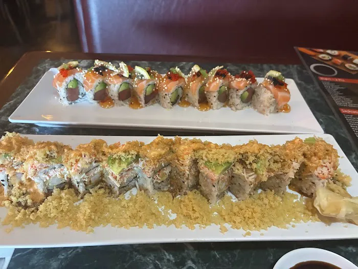 Louie Louie The Restaurant Sushi Bar y Mas Picture 10