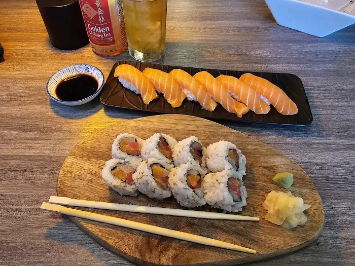 arata sushi & bowl Picture 9