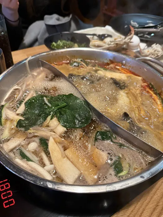 Sushi & Shabu Time Picture 3