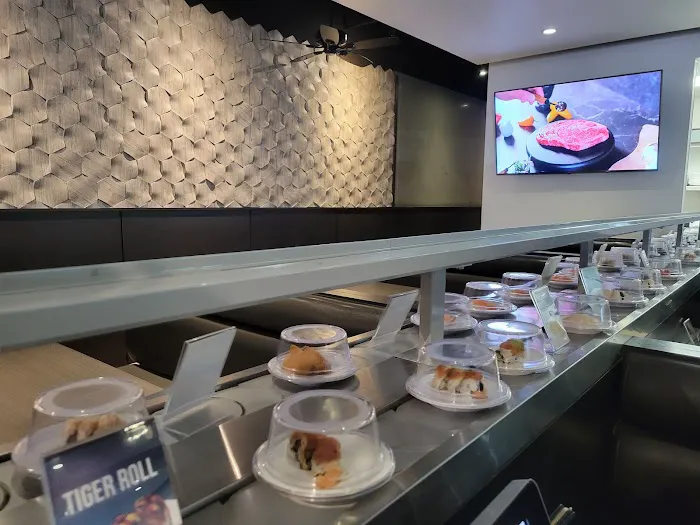 Sapporo Revolving Sushi Picture 6