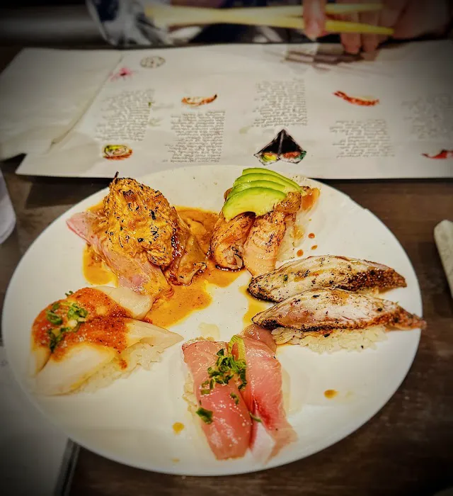 Oyshi Sushi Picture 9