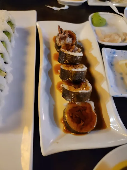 Yama Sushi Rainbow Picture 10