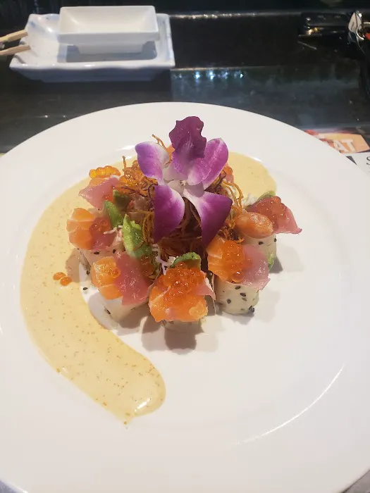 Yama Sushi Rainbow Picture 4