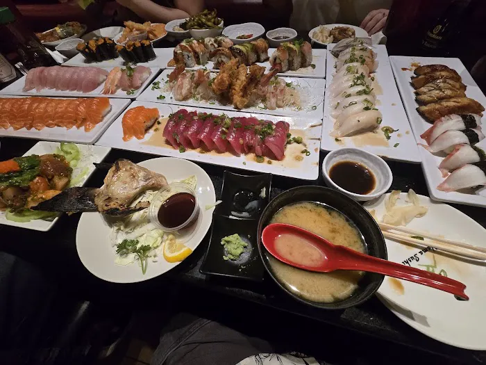Yama Sushi Rainbow Picture 2