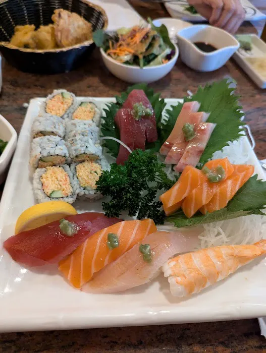 Hokaido Sushi Picture 4