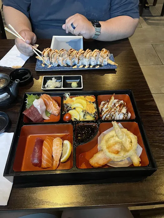 Bluebei Sushi & Grill Picture 6