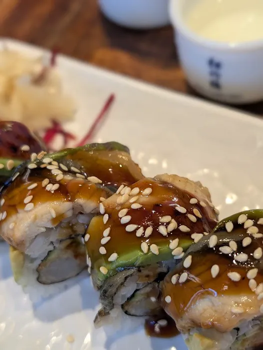 Fishmandu Sushi Picture 7