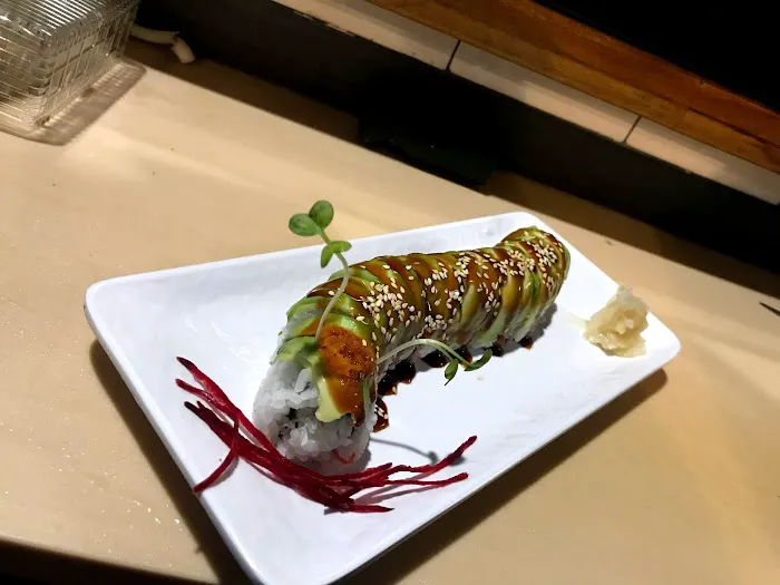 Fishmandu Sushi Picture 1