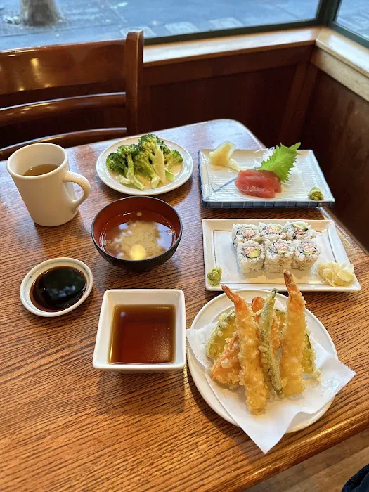 We Be Sushi Picture 6