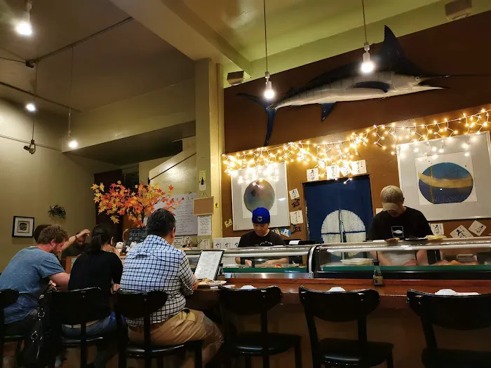 Sakana Sushi Bar & Grill Picture 1
