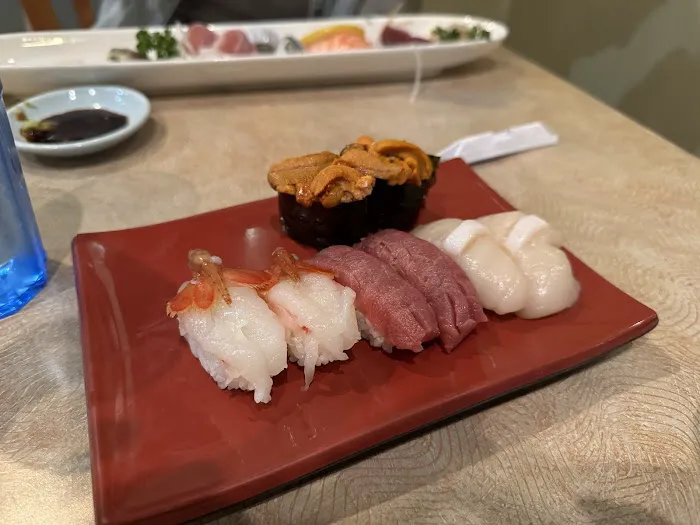 Sakana Sushi Bar & Grill Picture 2