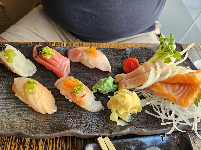Miyabiya Sushi & Grill Picture 6