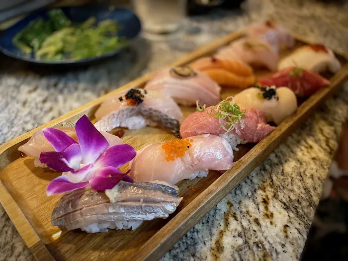 Akiko's Sushi Bar Picture 2