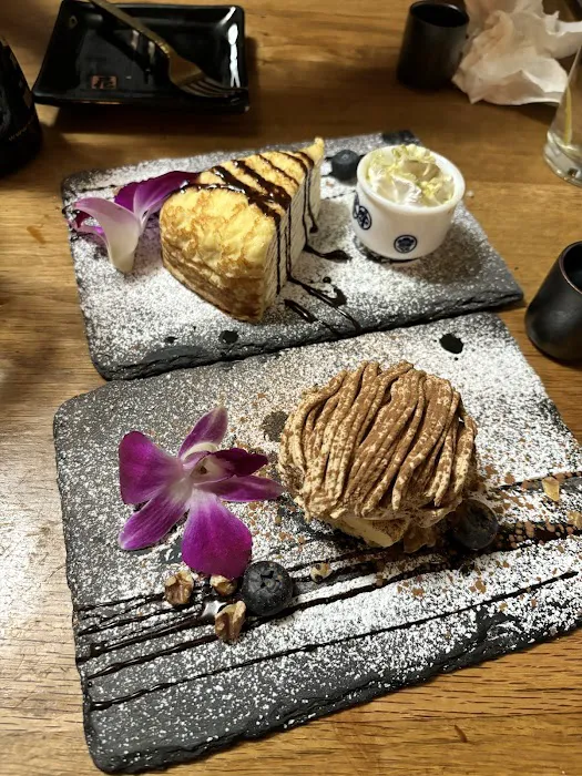 Akiko's Sushi Bar Picture 7